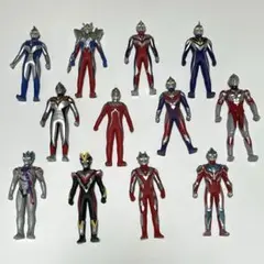 ウルトラマンフィギュア ソフビ11体　アクションフィギュア1体　まとめ売り