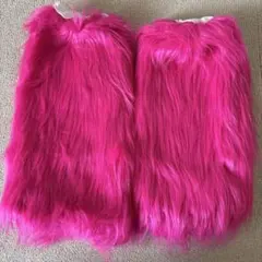 ピンクファー風ロングレッグウォーマー
