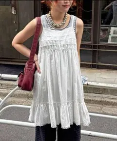 ホワイト ノースリーブ ティアード チュニックのサムネイル