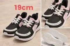 黒とピンクのキッズスニーカー 19cm