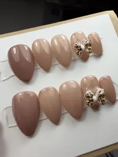 ネイルチップ 10枚セット ベージュ系 ヒョウ柄リボン