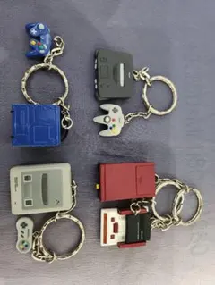 任天堂ゲーム機キーホルダー4個セット