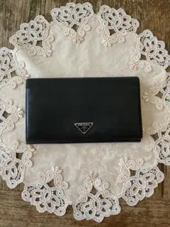 PRADA ブラック 長財布 サフィアーノレザー