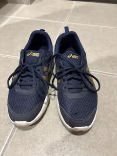 asics ネイビー メッシュスニーカー