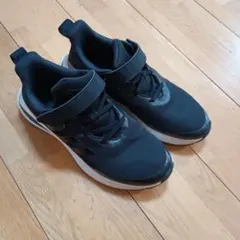 アディダススニーカー　23㎝　ブラック　ジュニア