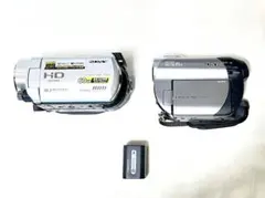 ⭕️デジカメ❤️２台セット★各メーカー揃い★今は、バッテリー付き SONY Handycam ビデオカメラ 2台セットと1個バッテリー付き - メルカリ