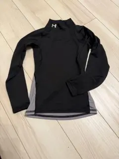 UNDER ARMOUR ハイネック長袖アンダーシャツ YSM 黒/グレー
