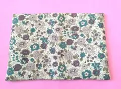 ハンドメイド　ブックカバー　文庫本サイズ　花柄(紫)