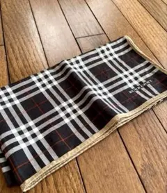 紺色⭐︎BURBERRY⭐︎チェック柄ハンカチ