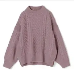 ケーブル編み長袖ニットセーター