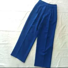 レディースパンツ　カラーパンツ　センタープレス　スラックス　タック　青　M