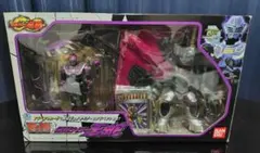 BANDAI R&M 4 仮面ライダー王蛇 開封品 - メルカリ