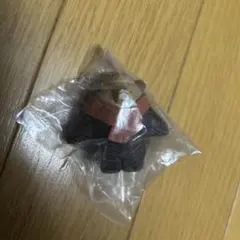 たかはたまさお 木彫り風FIGURE COLLECTION 首元温め熊 ガチャ