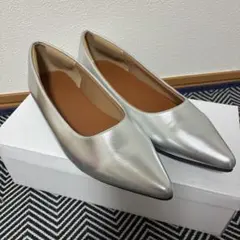 Menue シルバー ポインテッドトゥ パンプス