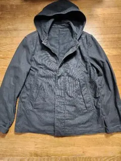 ブラック マウンテンパーカー