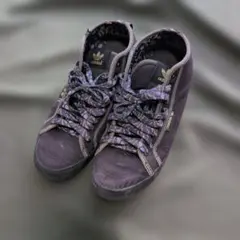 adidas ミッドカットスニーカー ブラック　25.0cm