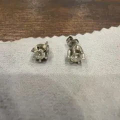 P900ダイヤモンドピアス0.78ct - メルカリ