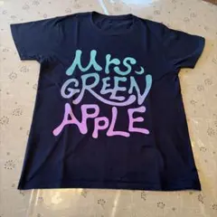 Mrs. GREEN APPLE メメルTシャツ ライムグリーン東と名と阪ミセス