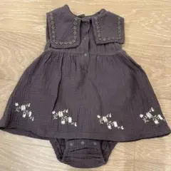 バースデイ テータテート 襟付き花柄ロンパース80