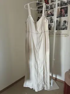 ストラップワンピース　ジルスチュアート　ジャンパースカート