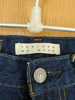 TEXTURE WE MADE デニムパンツ インディゴのサムネイル