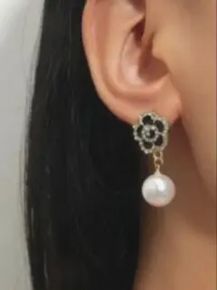 ピアス　両耳　パールドロップピアスのサムネイル