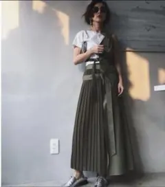 Ameri BELT TIE SET UP SKIRT