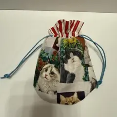 まんまる巾着＊ねこ 猫 ネコ 大きめ柄 かわいい パッチワーク風 小物入れ