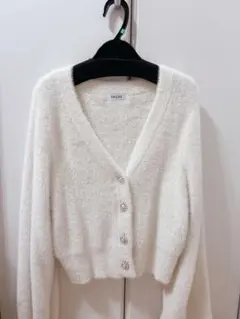 INGNI フェザーヤーンVネックニット／カーディガン アイボリー