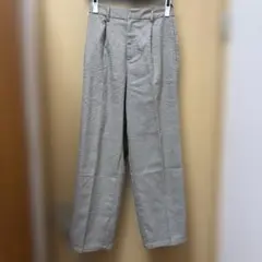 タックパンツ　スラックス