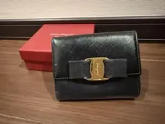 フェラガモ　二つ折り財布　ヴァラリボン　カード入れ　小銭入れのサムネイル