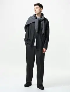 ユニクロ ワイドテーパードジーンズ【完売品】