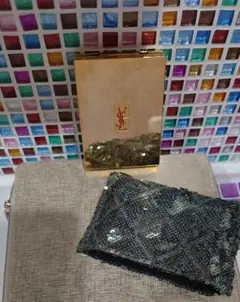 Yves Saint Laurent アイシャドウパレット