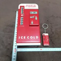 Coca-Cola 自動販売機型貯金箱 赤