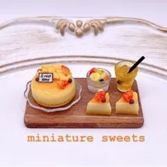 苺のシャルロットケーキ ミニチュアスイーツ フェイクフード
