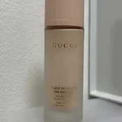 GUCCI ナチュラル フィニッシュ ファンデーションのサムネイル