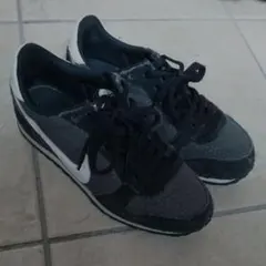 NIKE スニーカー 23