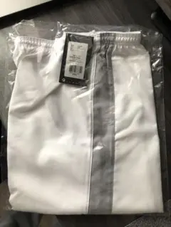 【新品未使用】NIKE サッカー　フットサル　パンツ　ユニフォーム