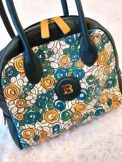 Item thumbnail for item 3625bd7d-9327-4790-91df-f655362facc3