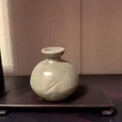【美品 】金鐘浩作・山仙　青磁花瓶 陶器製 韓国陶磁器　一輪挿し 美品 】金鐘浩作・山仙 青磁花瓶 陶器製 韓国陶磁器 一輪挿し - メルカリ