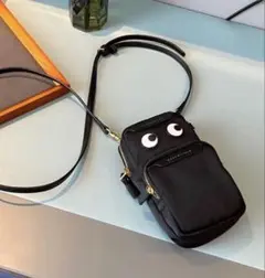 ANYA HINDMARCH アイズ ショルダーバッグ