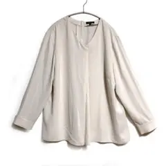 大きいサイズ13【インディヴィ INDIVI】サテン Vネックブラウス ベージュ