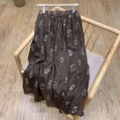 ロングスカート 刺繍 レトロ＆ゆったり 着痩せ効果 Aライン ハイウエスト