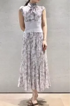 SNIDEL ウエストリブプリーツワンピース