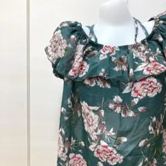 新品未使用　シシベラ　水着　セパレートビキニ　半袖カバー付き　花柄　グリーン　Mのサムネイル