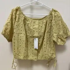 GU イエロー オフショルダー コットンレース　クロップドブラウス　L
