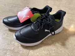 新品　PUMA ブラック スニーカー ロゴ　　プーマ