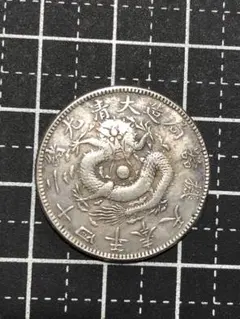 大型メダル 金鉑一萬圓 龍図 壹萬圓 铂金 絵銭 - メルカリ