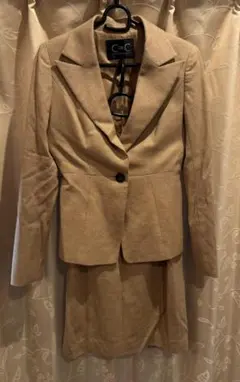 C DE C(COUP DE CHANCE) ベージュスーツ上下①