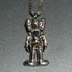 kaws モチーフ デザイン シルバー ネックレス セサミストリート カウズ
